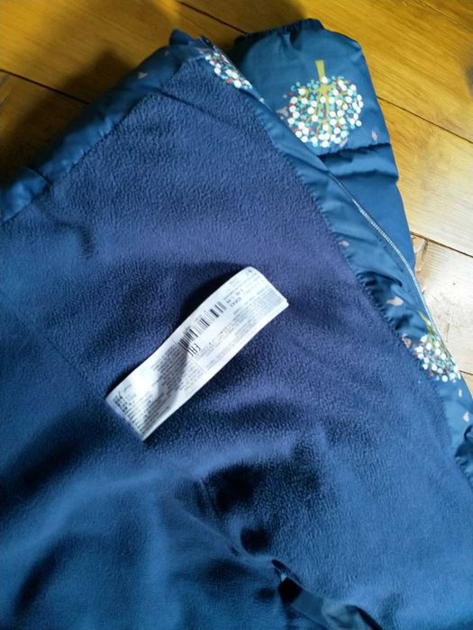 яке за момиче, есен-зима