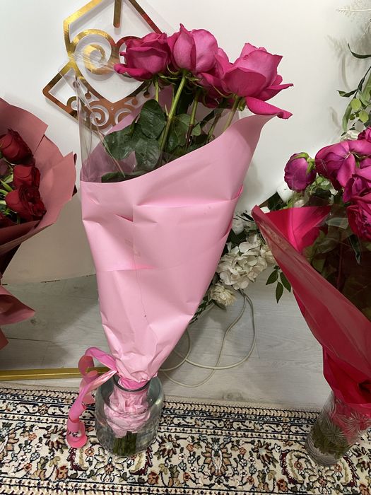 Цветы розы, розовые 7шт 1м