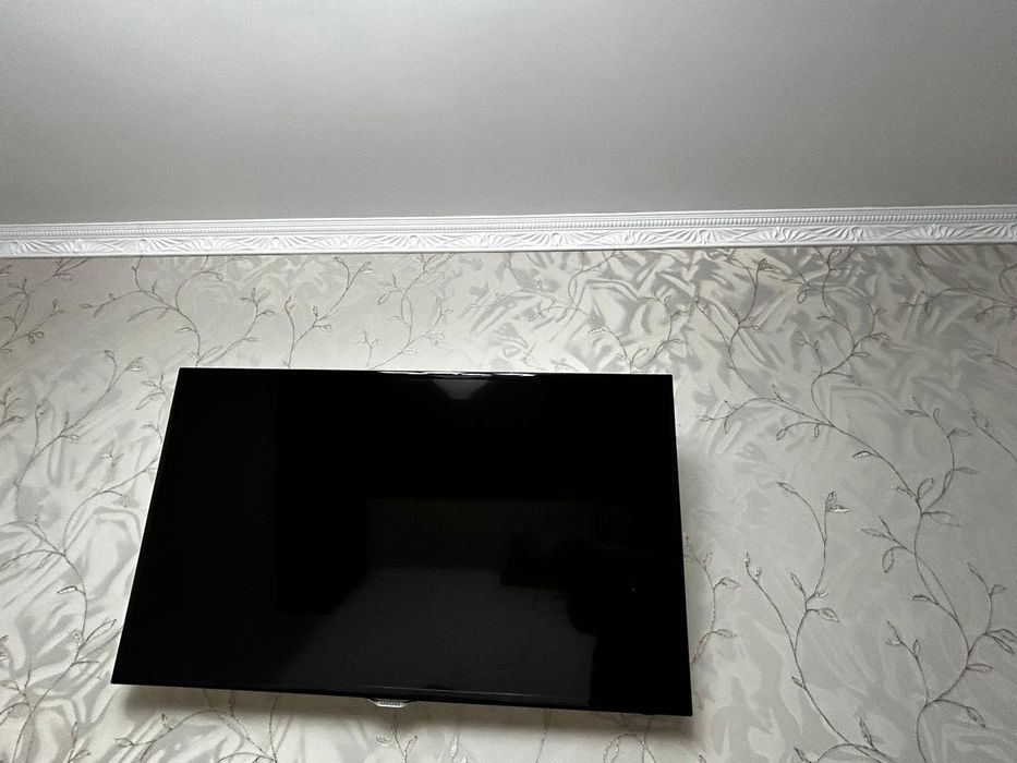 Телевизор Samsung в отличном состояние