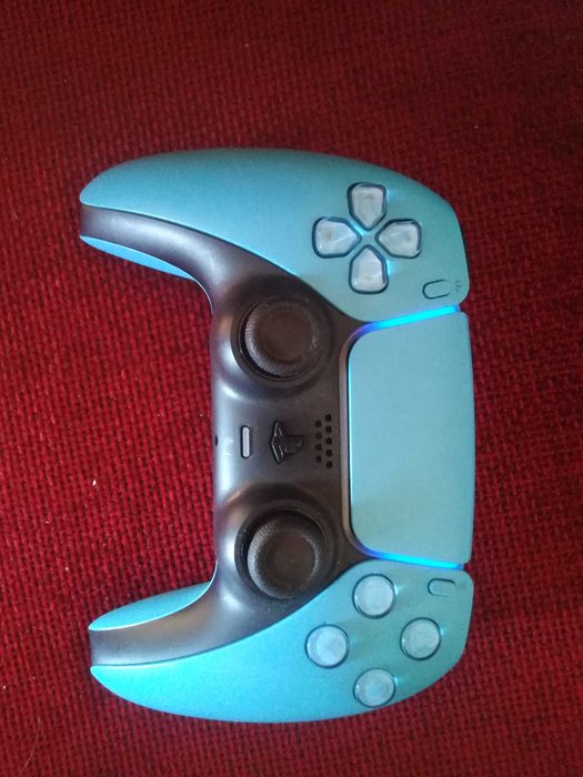 Чисто нов джойстик за PlayStation 5 PS5