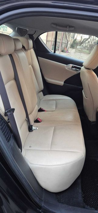 Lexus CT200h Luxury 2012 – 1.8 Hybrid – 171.000 km – Sistem audio Mark Levinson