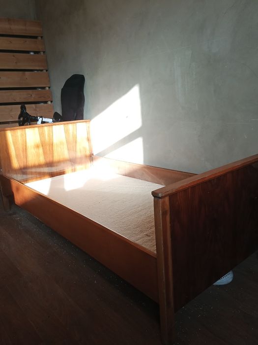 Кровать. 180*90.без матраса.