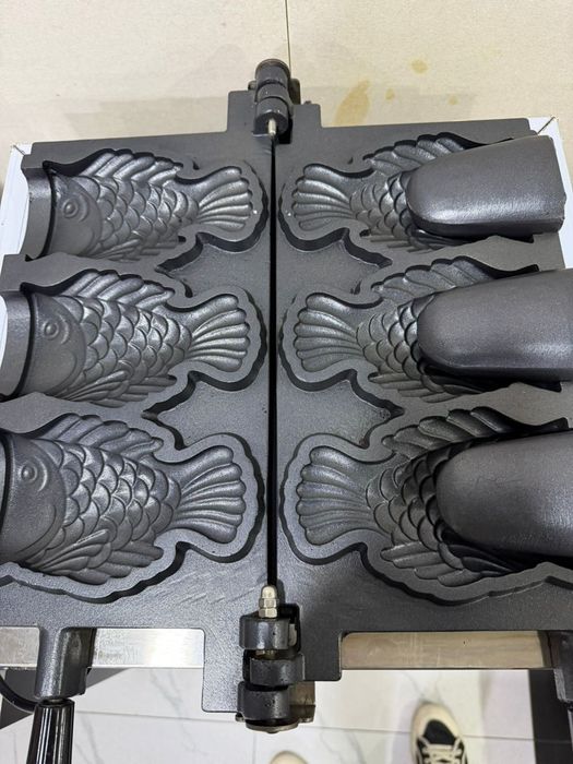 Продается  Вафельница TAIYAKI (Рыбки)