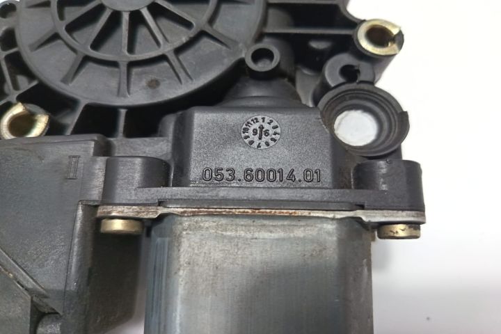 Motoras macara geam fata dreapta 0536001401 Audi A4 B5