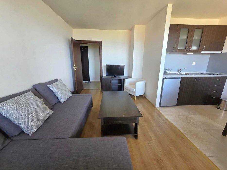 Тристаен апартамент в комплекс с минерална вода за продажба в Банско