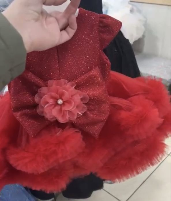 Продам детская платья