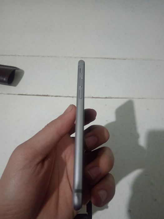 Iphone 6s cizlgan qrlgan joylar yoq