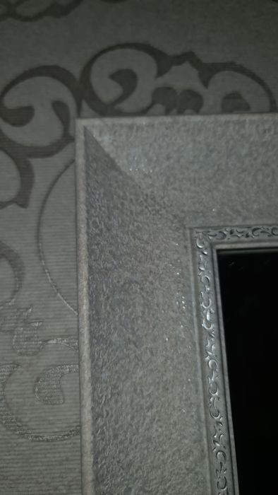 Зеркало на рамке