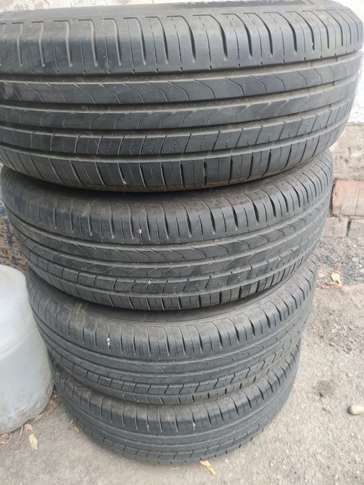 Продам комплект резины летней