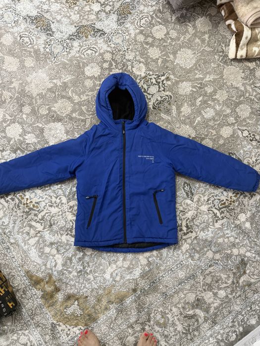 Продам демисезонную куртку