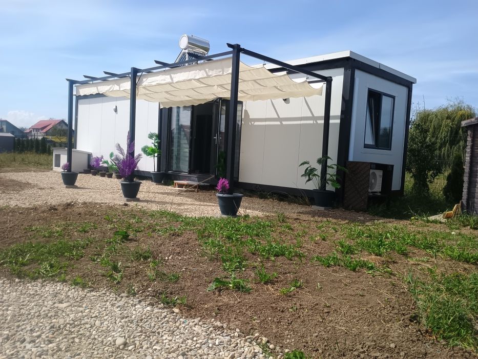 Tiny house din containere 36 mp