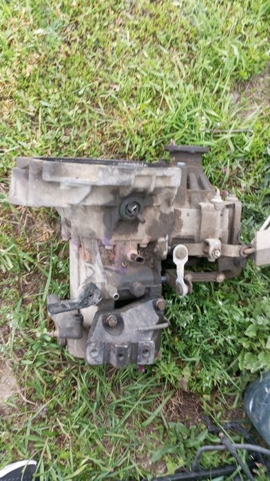 Cutie viteze manuala 5 trepte VW golf 4, bora,Octavia 1