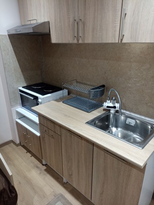 Дава се под наем Етаж от къща в София, Зона Б-5-3 - 40 кв.м за 331.5 € - Снимка #4