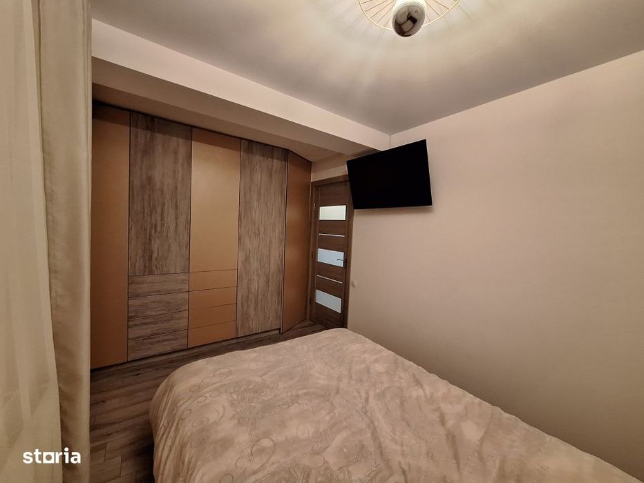 Apartament cu 3 camere, 2 bai, 2 balcoane, zona Muzeul Apei