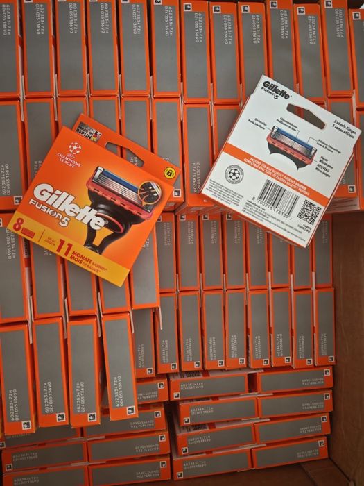 Gillette fusion 5 cu 8 si 12 rezerve