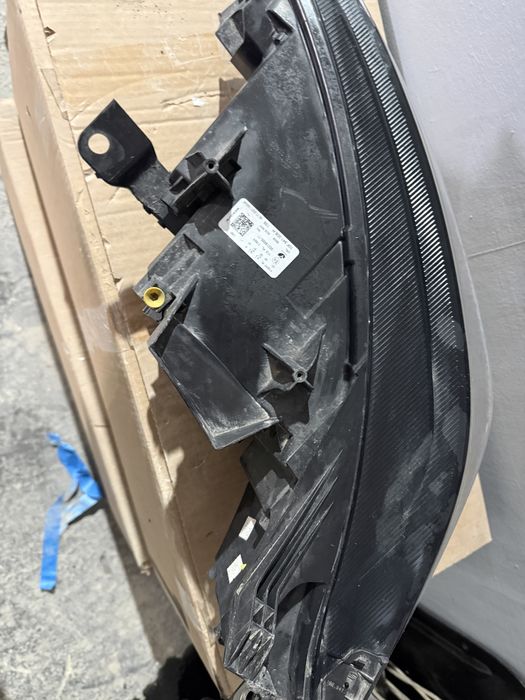 far cupra born full led partea dreapta 10f941008h