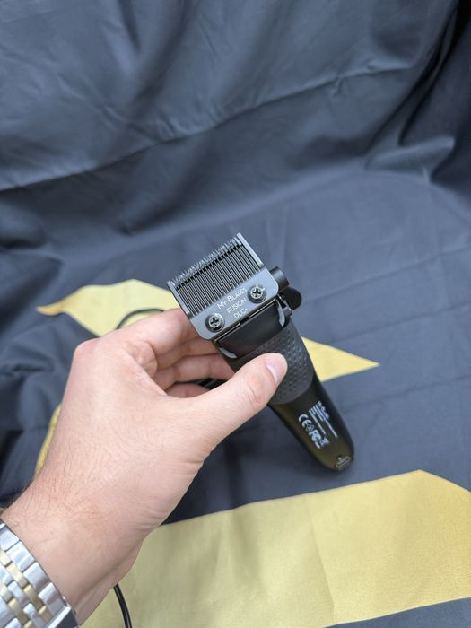 Masina de tuns TENSOR 1, cu AI