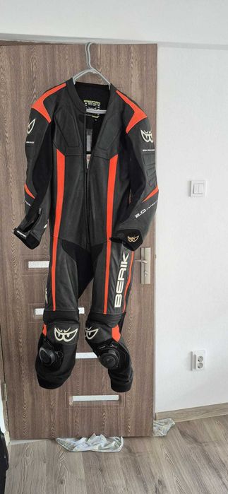 Costum moto intreg Berik