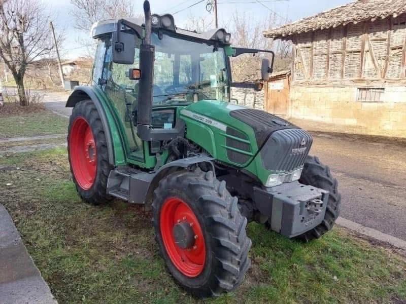 Трактор Fendt 209 Vario
