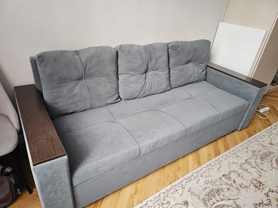 Продаю Диван б/у