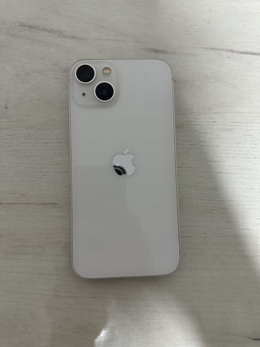 Продам айфон 13