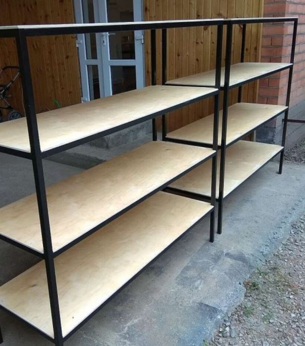 Стеллажи полки из металла