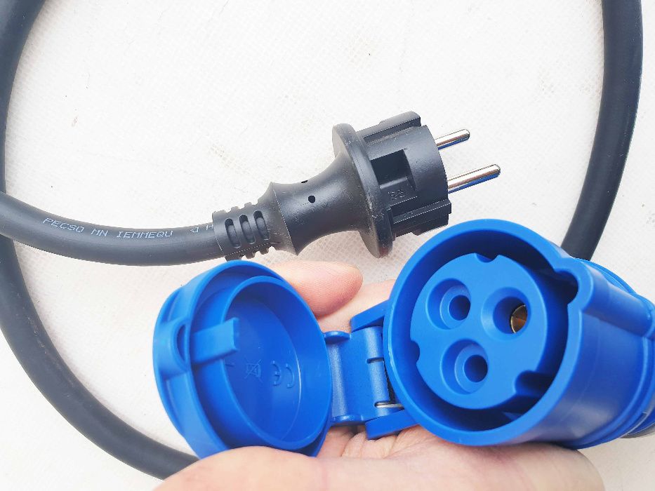 Cablu de alimentare 220 V pentru rulote, 3x2,5, 1,5 M