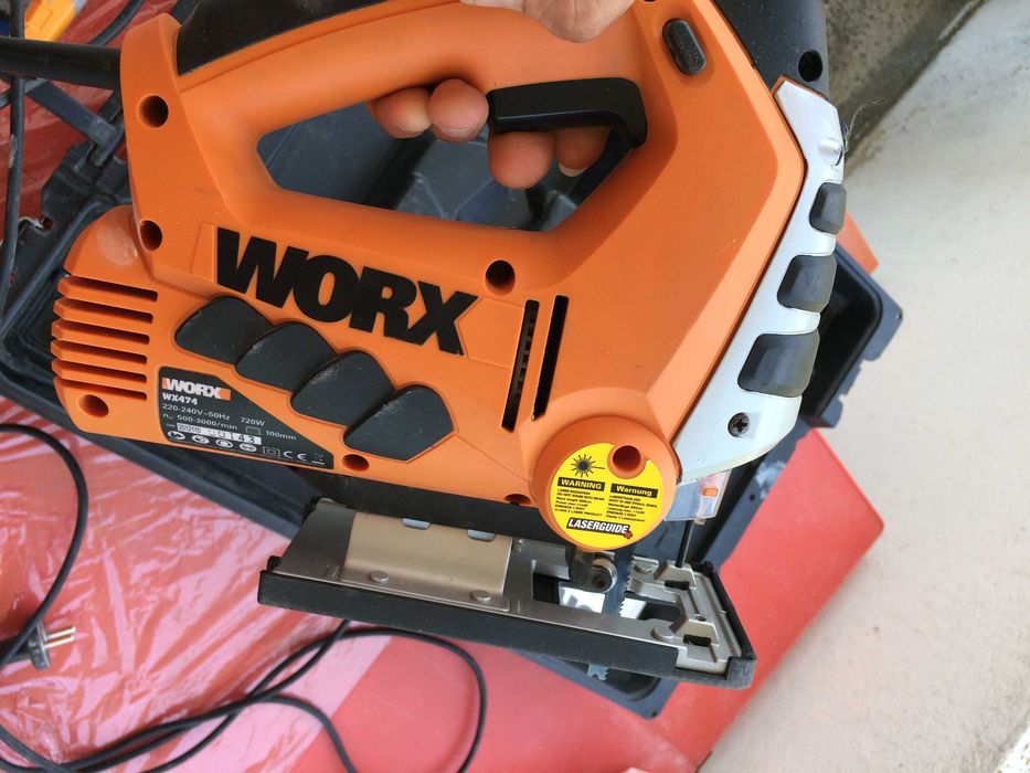 Прободен трион WORX WX474