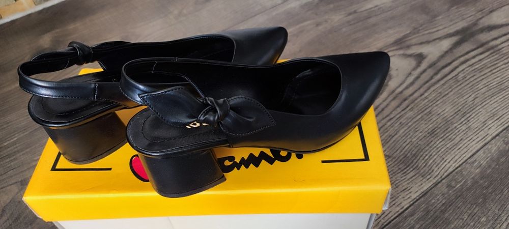 Дамски обувки с ток