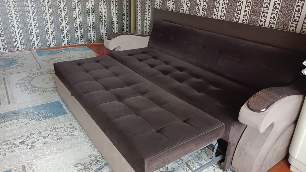Продам диван 70000