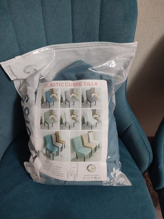 Чехлы на стулья.