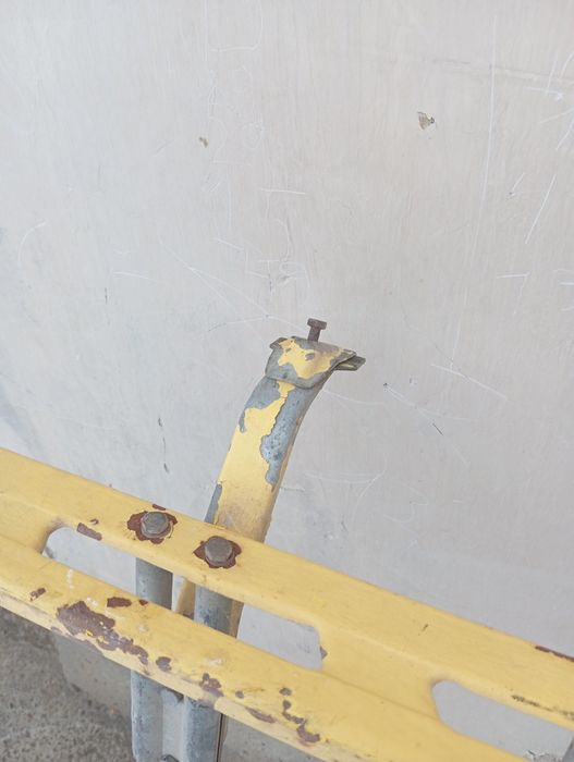 Автомобиль богажнике