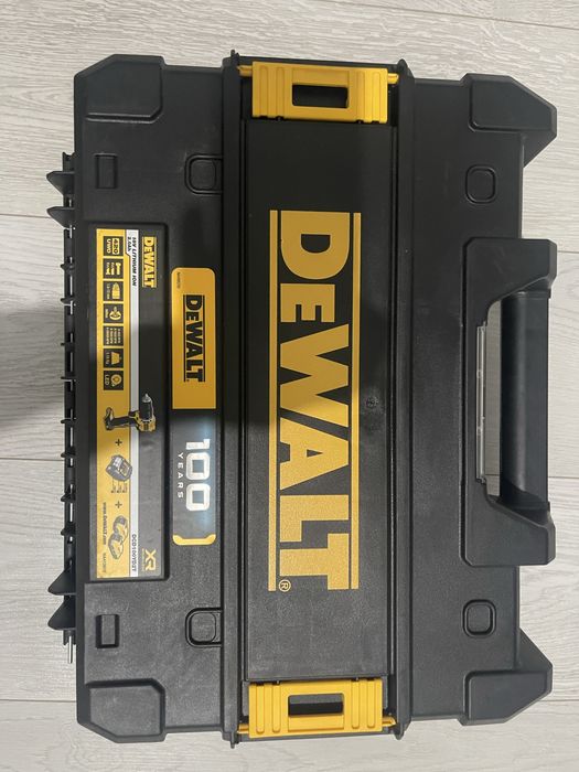 Обмен или Продам шуруповерт Dewalt(Новый)