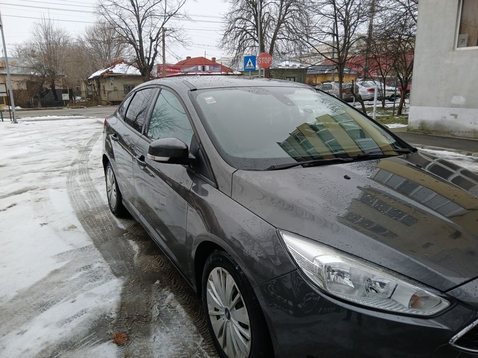 Vand Ford Focus benzina