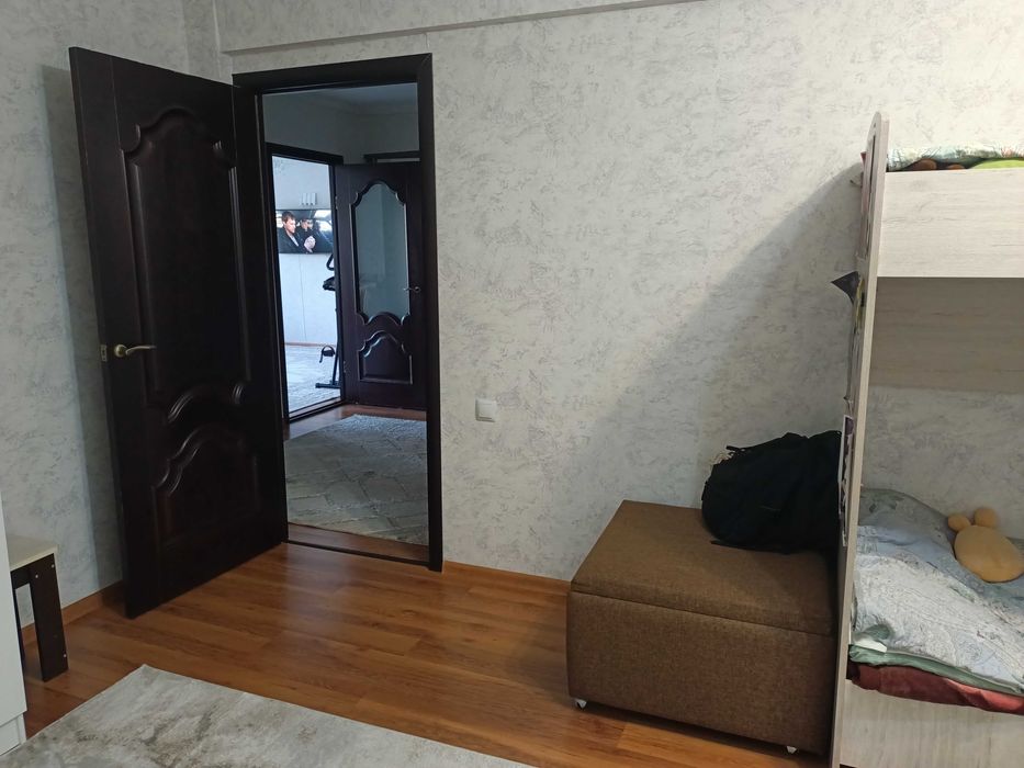 Продам 4-х комнатную квартиру