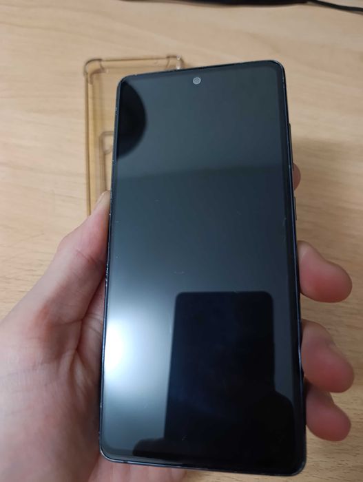 Galaxy S20 Fe продам