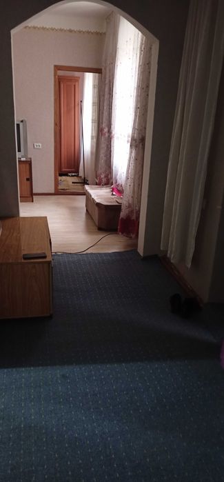 СРОЧНО! Своя — 2х-комнатная квартира с двориком у метро Космонавтов