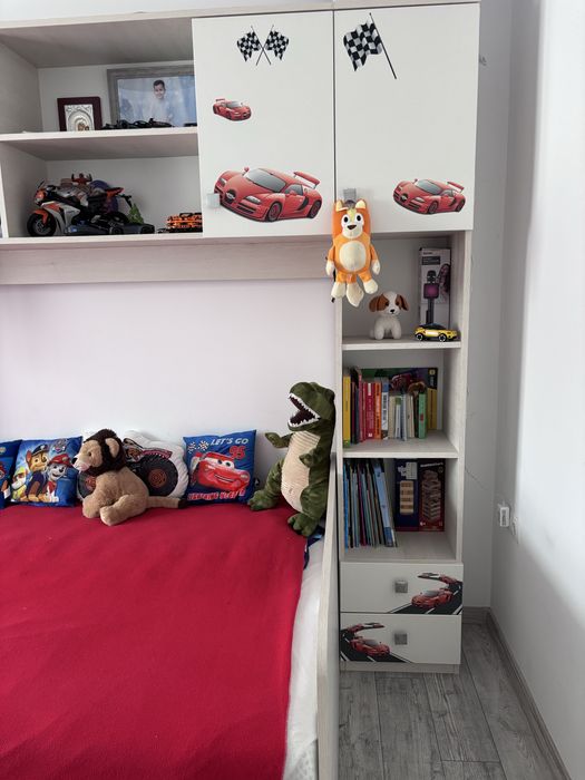 Mobilă dormitor copii / tineret – stare foarte bună