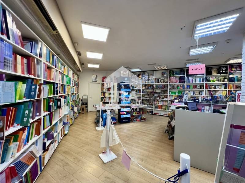 Дава се под наем Магазин в София, Център - 74 кв.м за 1990 € - Снимка #3