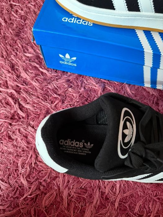Adidas Campus  .