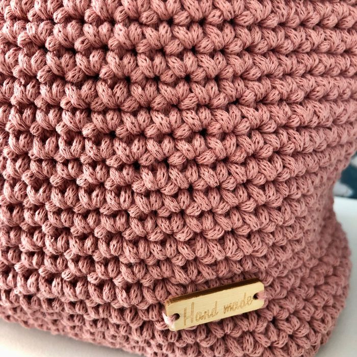 Geanta hand made crosetata cu detalii din piele