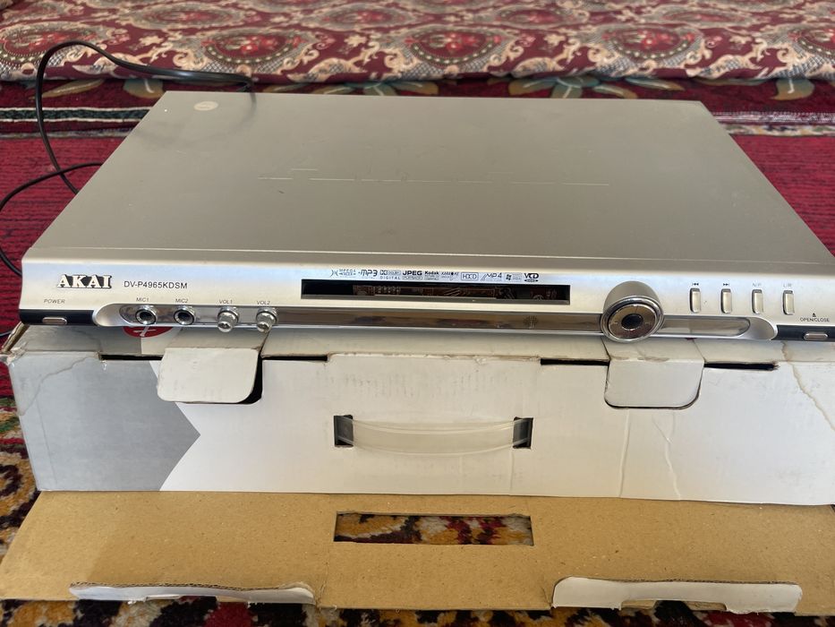 AKAI dvd player