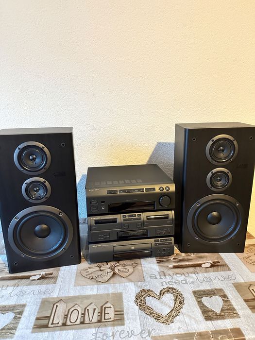 Sistem Pioner jbl Bose hartmann Kardon