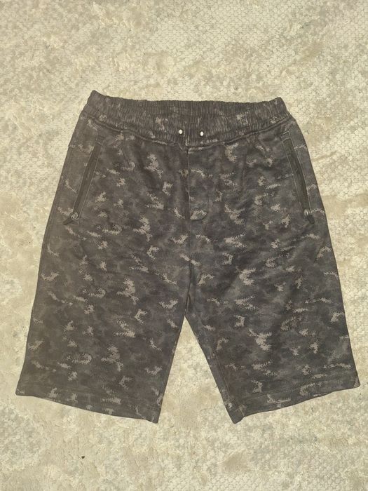 спортни къси мъжки панталони, размер М среден и Л голям