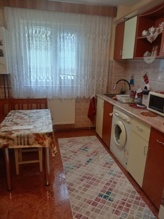 Apartament de inchiriat