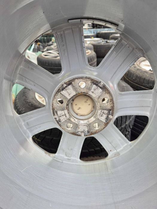 Roti Jante Anvelope IARNA - 235/60/17 - OEM AUDI A4 A6 A7 A8 Q5