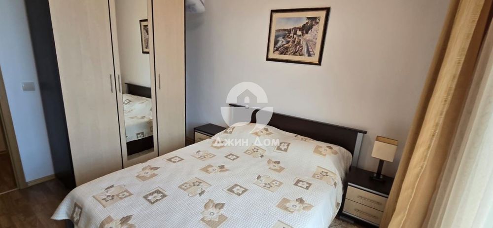 Просторен тристаен апартамент с ГЛЕДКА МОРЕ в к-с „Винеярдс“, гр. Ахе