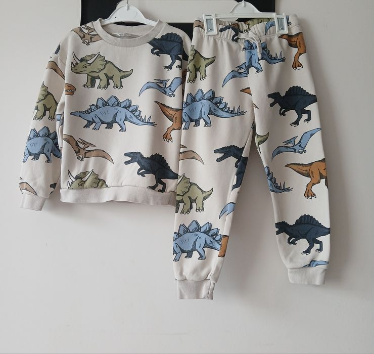 Анцунг h&m 4-5 години