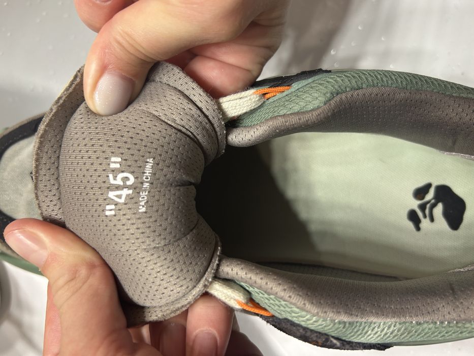 Vand adidasi off white