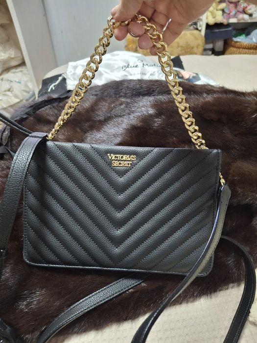 Versace, LV ,UGG, Victoria Secret, Sofia чанти